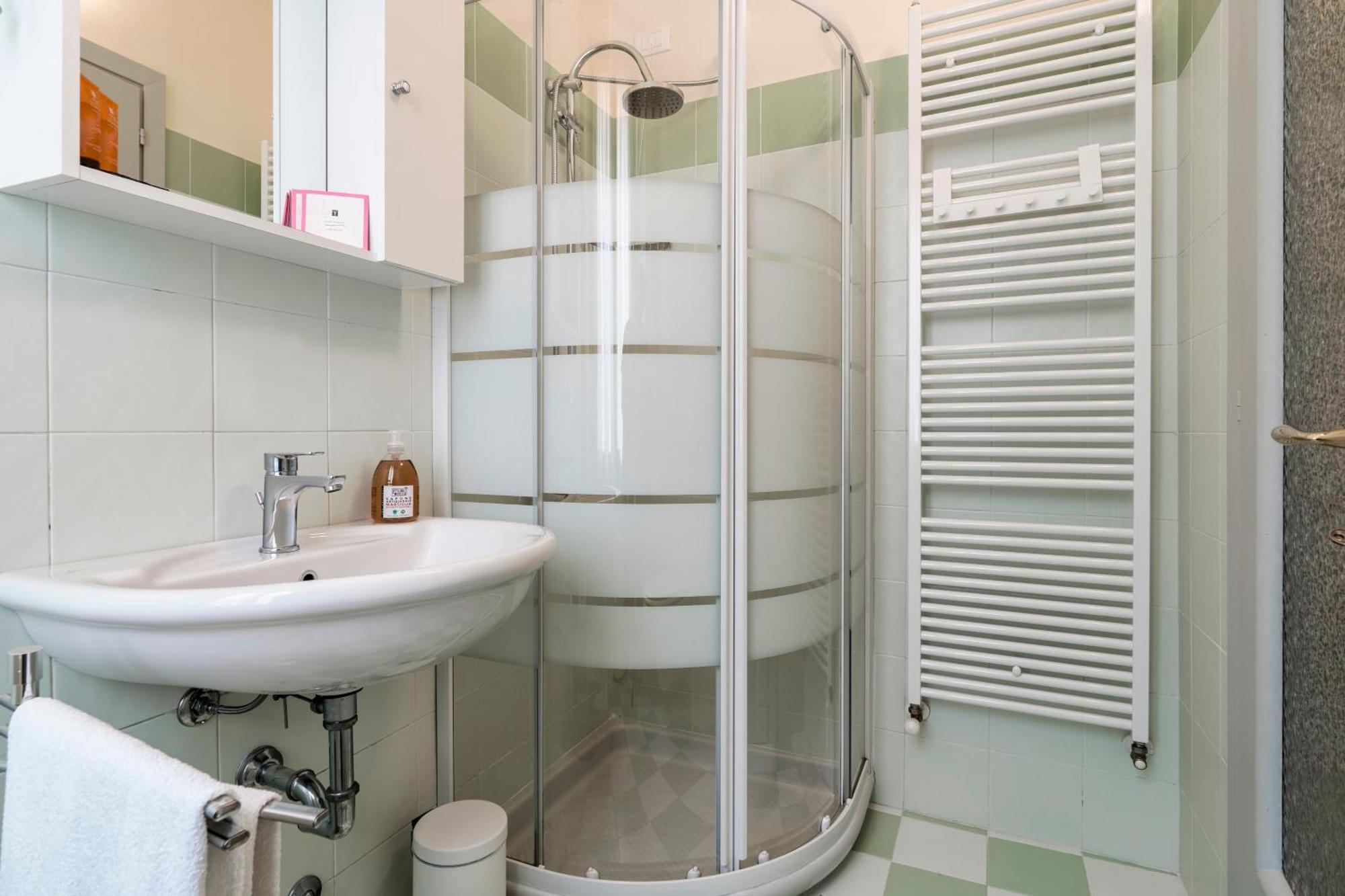 Iseo Portelle Holiday With Private Parking And Bike Storage Exterior foto